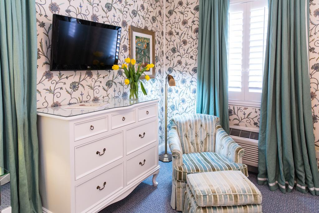 The Chesterfield Hotel Palm Beach Extérieur photo