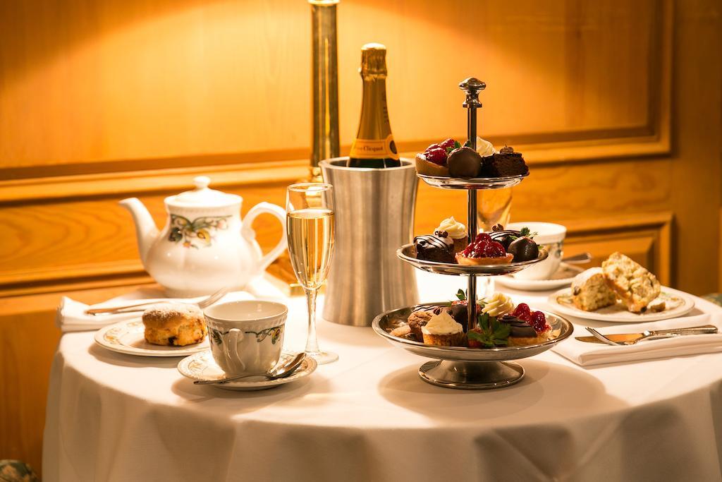The Chesterfield Hotel Palm Beach Extérieur photo