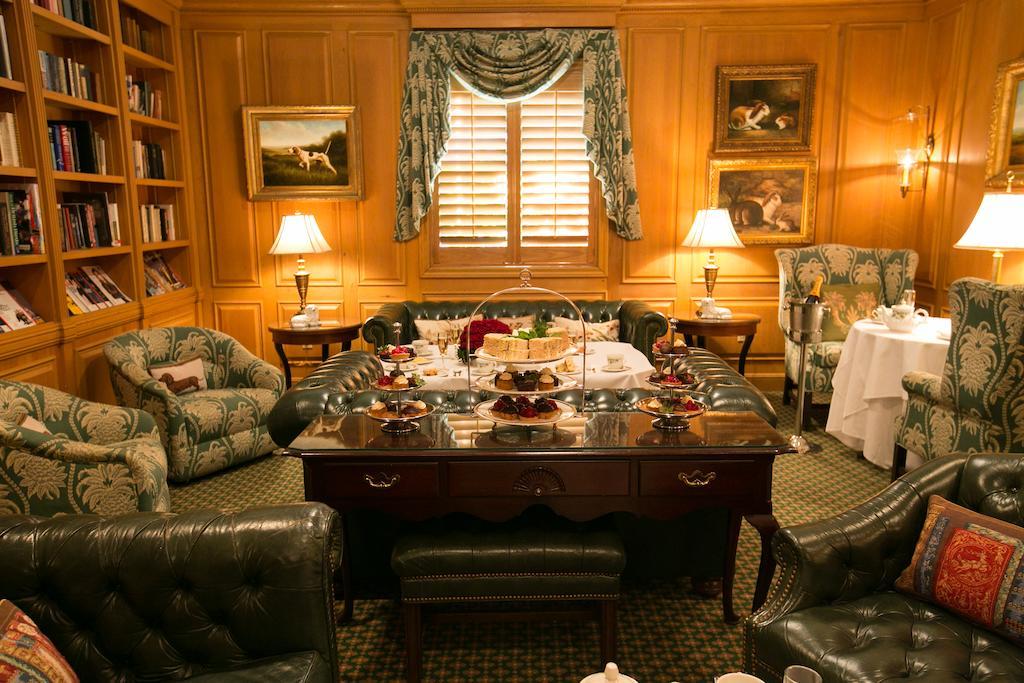 The Chesterfield Hotel Palm Beach Extérieur photo