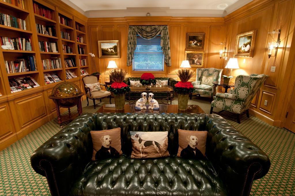 The Chesterfield Hotel Palm Beach Extérieur photo